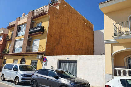 Terreno vendita in Fuengirola, Málaga. 