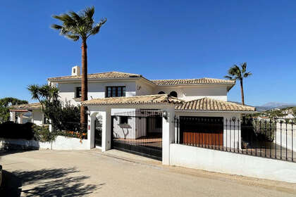 Cluster house for sale in Valtocado (Mijas), Málaga. 