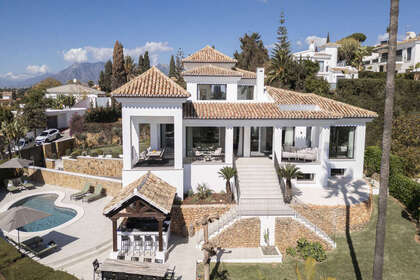 Cluster house for sale in Elviria, Marbella, Málaga. 