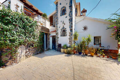 Cluster house for sale in Torrox, Málaga. 