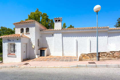 Klynge huse til salg i Torreblanca, Fuengirola, Málaga. 