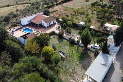 Ranch for sale in Alhaurín de la Torre, Málaga. 