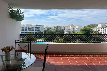 Apartment for sale in Puerto Banús, Málaga. 