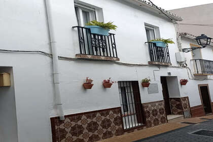 Huizen verkoop in Monda, Málaga. 