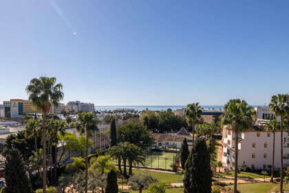 Penthouse for sale in Puerto Banús, Marbella, Málaga. 