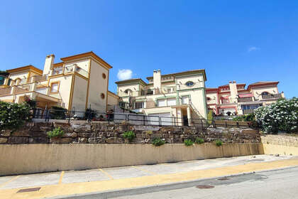 Apartmány na prodej v Casares, Málaga. 