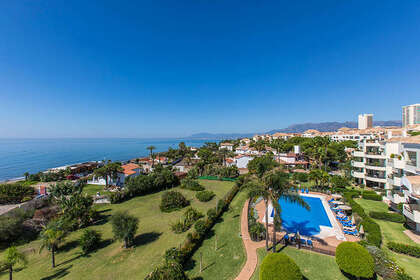 Penthouse for sale in Elviria, Marbella, Málaga. 