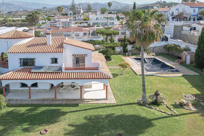 Cluster house for sale in Algarrobo, Málaga. 