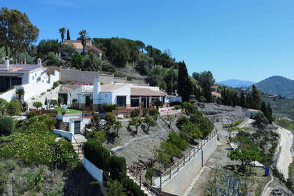 Cluster house for sale in Algarrobo, Málaga. 