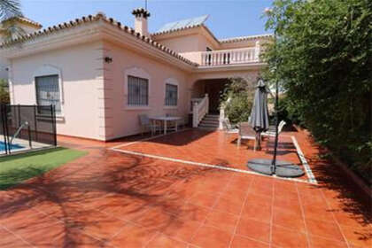 Cluster house for sale in Torremolinos, Málaga. 