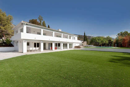 Cluster house for sale in Sierra Blanca, Marbella, Málaga. 