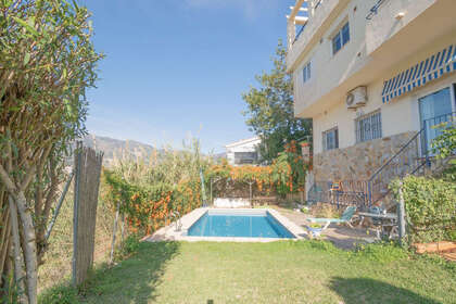 House for sale in Torreblanca, Fuengirola, Málaga. 