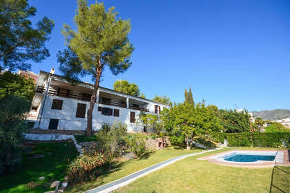 Cluster house for sale in Frigiliana, Málaga. 