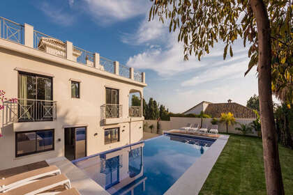 Cluster house for sale in Río Real, Marbella, Málaga. 