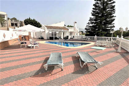 Cluster house for sale in Cerros Del Lago, Marbella, Málaga. 