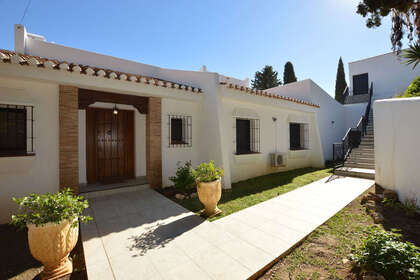 Cluster house for sale in Mijas Golf, Málaga. 