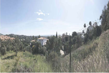 Plot for sale in Elviria, Marbella, Málaga. 