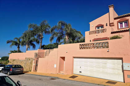 Cluster house for sale in Río Real, Marbella, Málaga. 