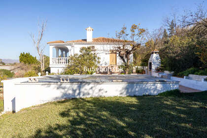 Ranch for sale in Alhaurín de la Torre, Málaga. 