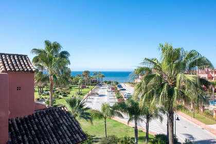 Penthouse for sale in Puerto Banús, Marbella, Málaga. 