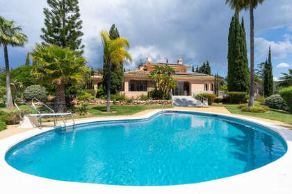 Cluster house for sale in Elviria, Marbella, Málaga. 