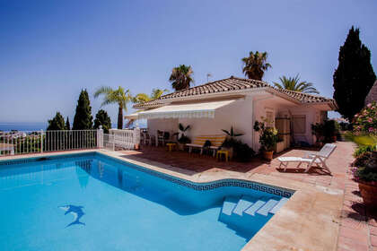 Cluster house for sale in Riviera Del Sol, Marbella, Málaga. 