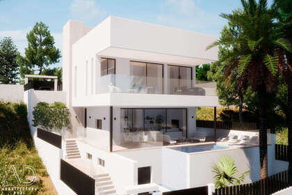 Cluster house for sale in San Pedro de Alcántara, Marbella, Málaga. 