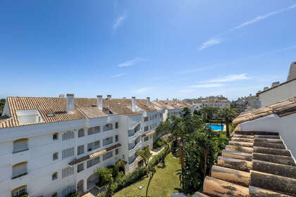 Apartment for sale in Guadalmina, Málaga. 