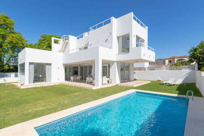 Cluster house for sale in San Pedro de Alcántara, Marbella, Málaga. 