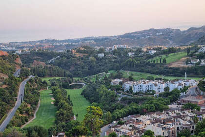 Penthouse for sale in Benahavís, Málaga. 