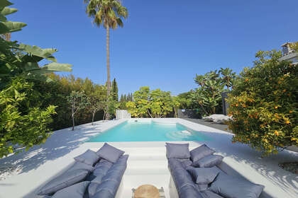 Cluster house for sale in Nagüeles, Marbella, Málaga. 