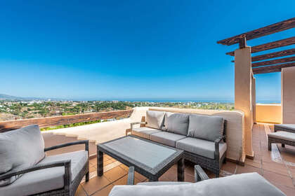 Penthouse for sale in Benahavís, Málaga. 