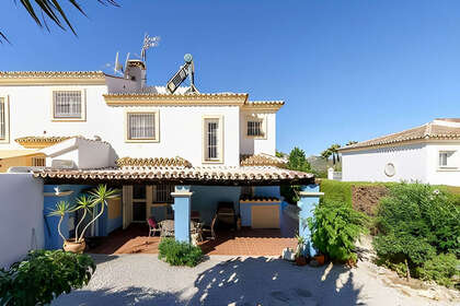 Cluster house for sale in Alhaurín el Grande, Málaga. 