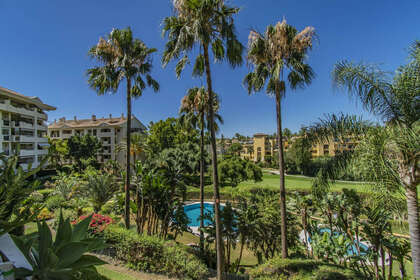 Apartment for sale in Guadalmina, Málaga. 