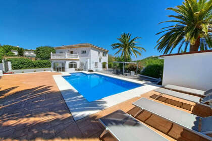 Cluster house for sale in Coín, Málaga. 