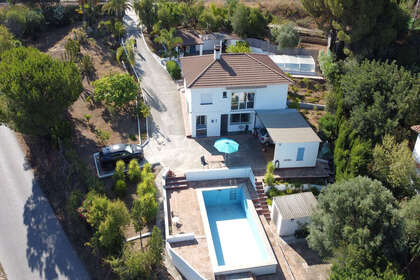 Ranch for sale in Alhaurín el Grande, Málaga. 