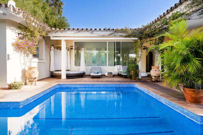 Cluster house for sale in Elviria, Marbella, Málaga. 