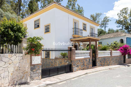 House for sale in San Pedro de Alcántara, Marbella, Málaga. 