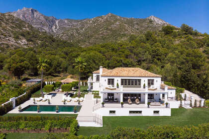 Cluster house for sale in Sierra Blanca, Marbella, Málaga. 