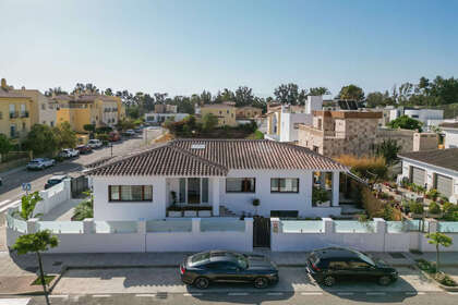 Cluster house for sale in Cala Del Moral, La, Málaga. 