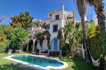 Cluster house for sale in Vélez-Málaga. 