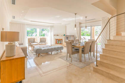 Penthouses verkoop in Nueva andalucia, Málaga. 