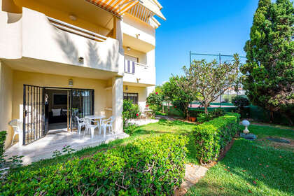 Apartment for sale in Cala Del Moral, La, Málaga. 