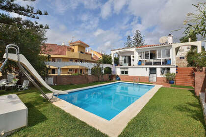 Cluster house for sale in Torreblanca, Fuengirola, Málaga. 