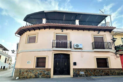 House for sale in Alhaurín el Grande, Málaga. 