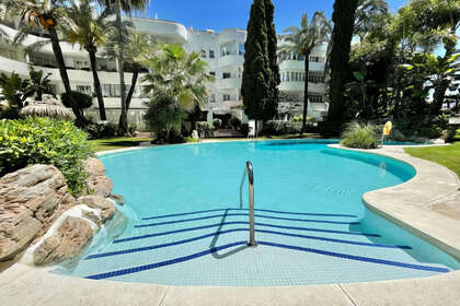 Apartment for sale in Puerto Banús, Marbella, Málaga. 