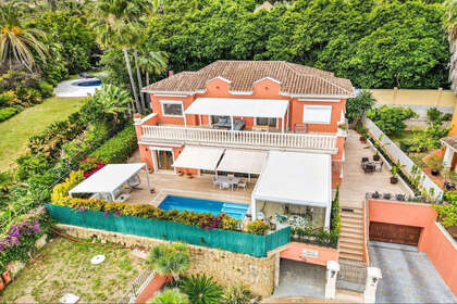 Cluster house for sale in Nagüeles, Marbella, Málaga. 