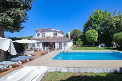 Cluster house for sale in San Pedro de Alcántara, Marbella, Málaga. 