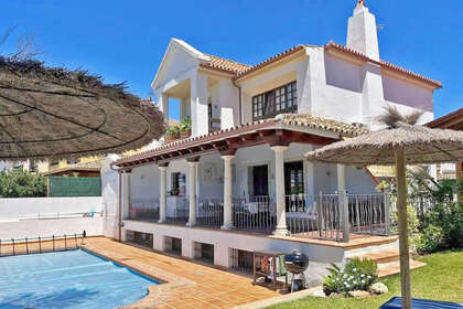 Cluster house for sale in San Pedro de Alcántara, Marbella, Málaga. 