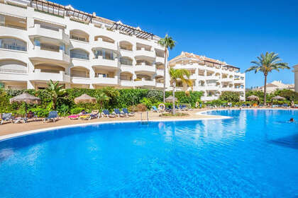 Penthouse for sale in Elviria, Marbella, Málaga. 